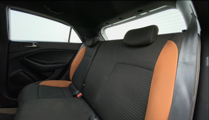 2016 Hyundai i20 Active 1.2 SX, Petrol, Manual, 92,814 km, Right Side Rear Door Cabin