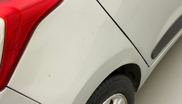 2015 Hyundai Grand i10 ASTA AT 1.2 KAPPA VTVT, Petrol, Automatic, 88,935 km, Right quarter panel - Minor scratches