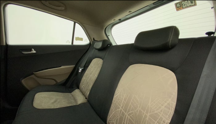 2015 Hyundai Grand i10 ASTA AT 1.2 KAPPA VTVT, Petrol, Automatic, 88,935 km, Right Side Rear Door Cabin