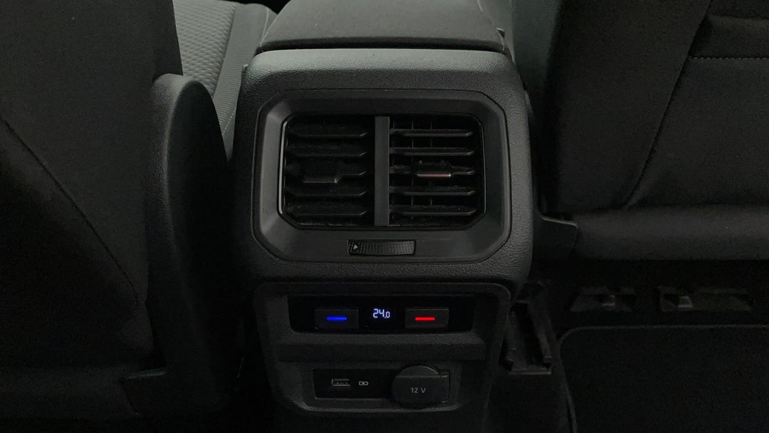 2019 Volkswagen Tiguan Allspace 132 Tsi Comfortline, Automatic, 64939 km, Rear A/C Vent