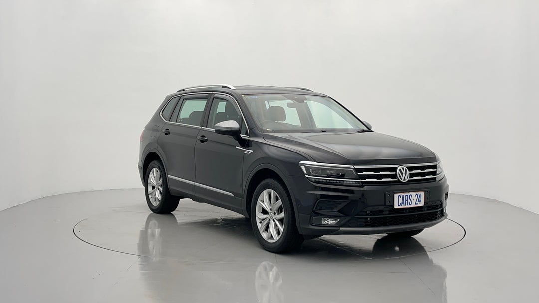 2019 Volkswagen Tiguan Allspace 132 Tsi Comfortline, Automatic, 64939 km, Right Front Diagonal (45- Degree) View