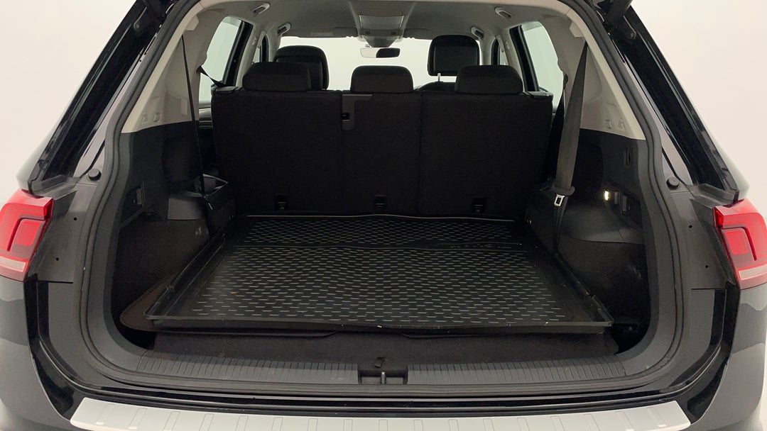 2019 Volkswagen Tiguan Allspace 132 Tsi Comfortline, Automatic, 64939 km, Boot Inside View