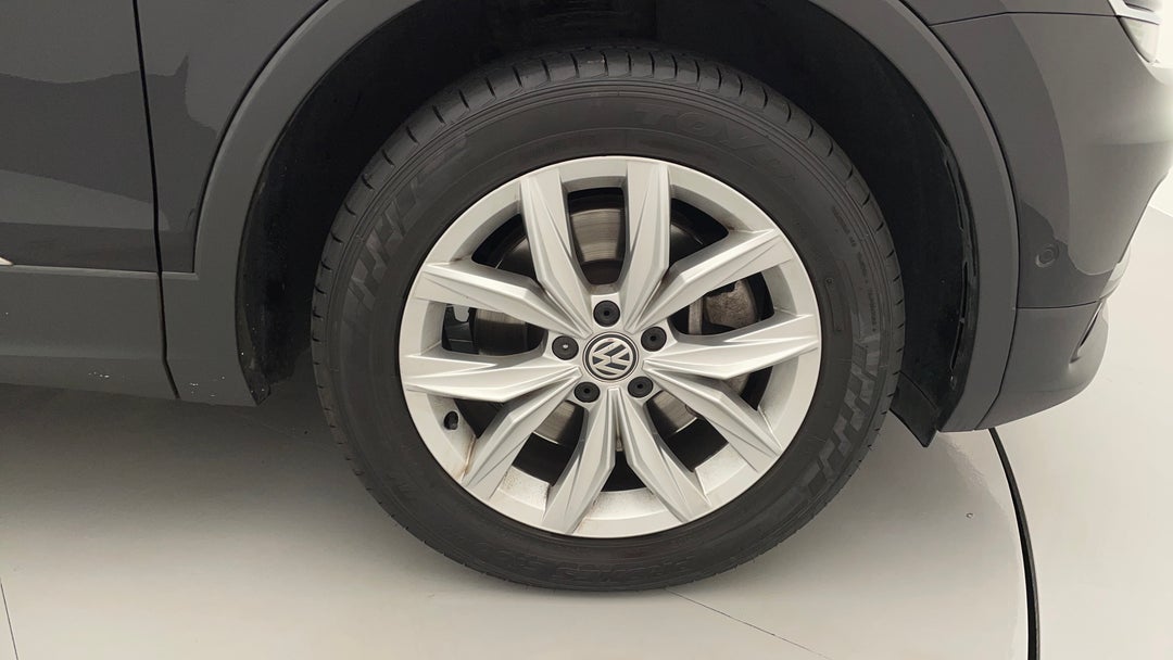 2019 Volkswagen Tiguan Allspace 132 Tsi Comfortline, Automatic, 64939 km, Right Front Wheel