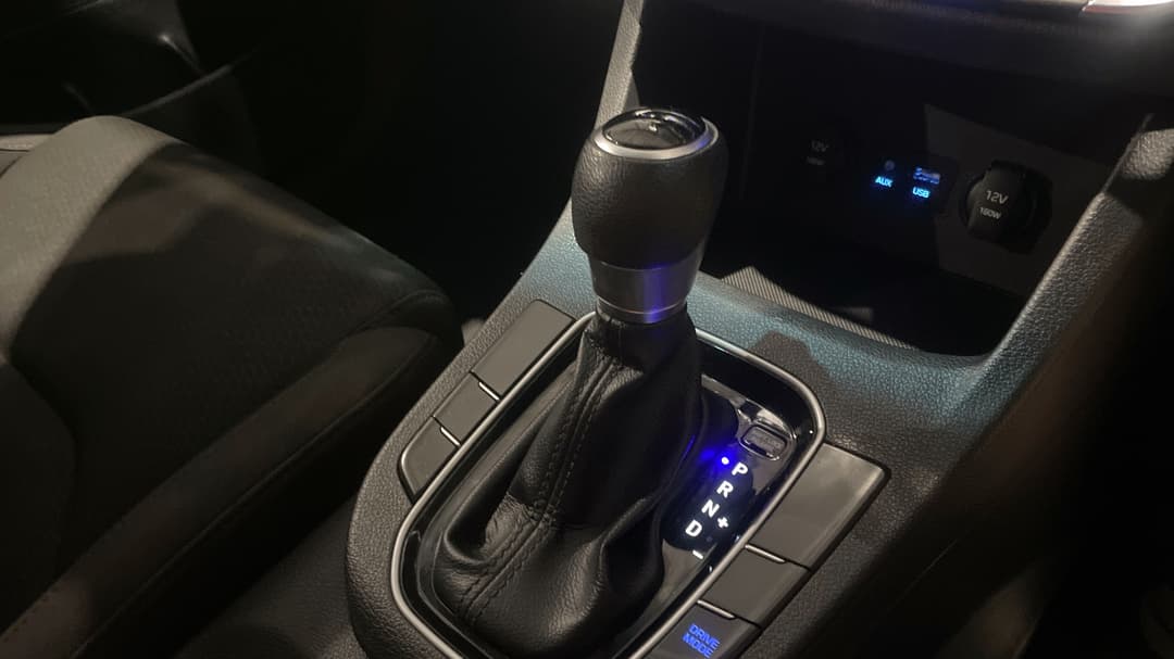 2020 Hyundai i30 Go, Automatic, 44170 km, Gear Lever 