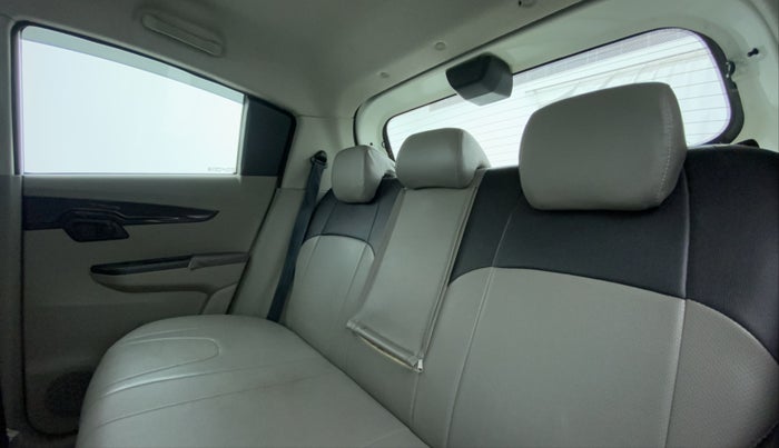 2016 Mahindra Kuv100 K6 D 5 STR, Diesel, Manual, 43,073 km, Right Side Rear Door Cabin
