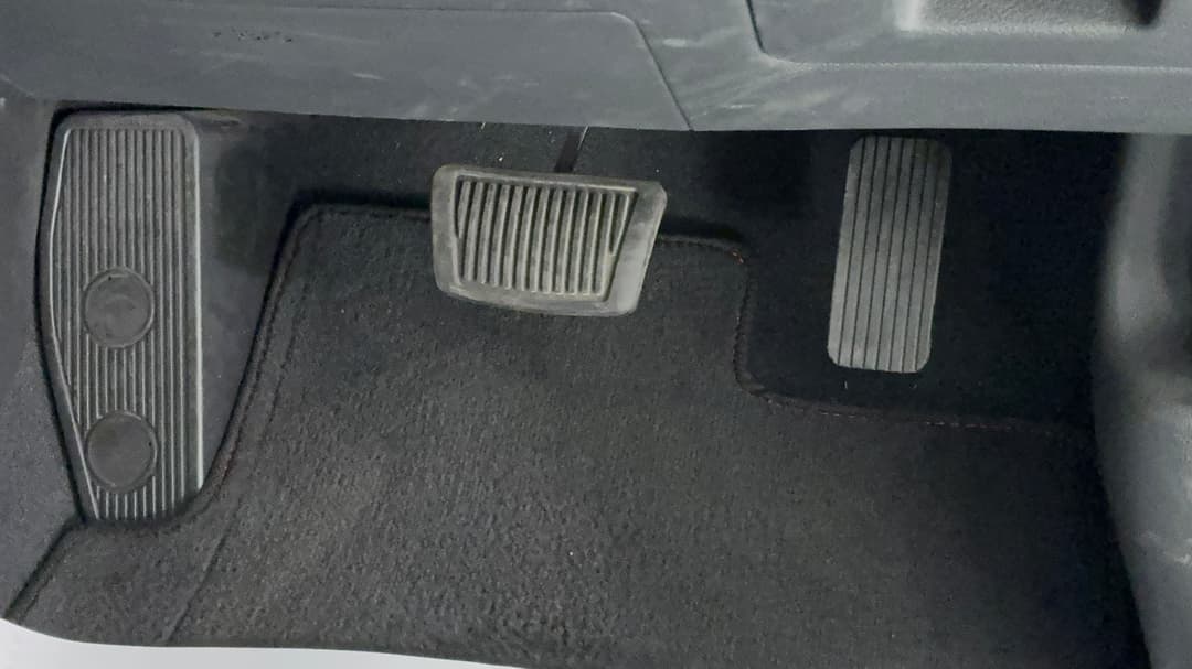 2023 Hyundai i30 Elite, Automatic, 17204 km, Pedals and Footmat