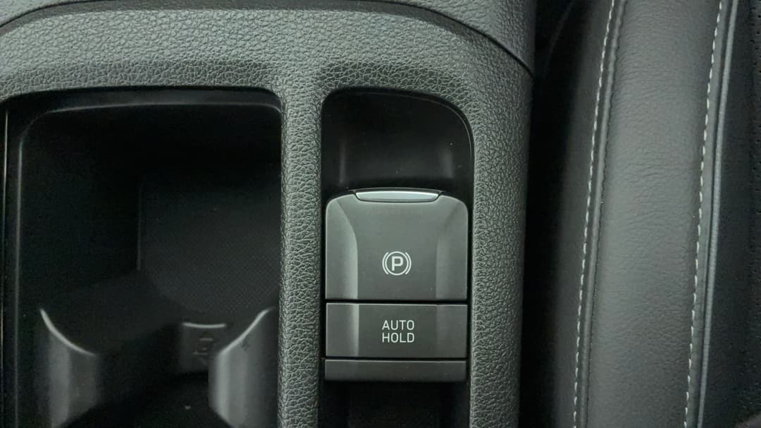 2023 Hyundai i30 Elite, Automatic, 17204 km, Handbrake