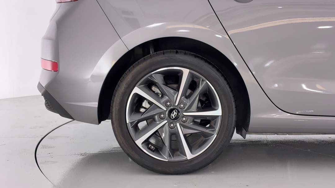 2023 Hyundai i30 Elite, Automatic, 17204 km, Right Rear Wheel