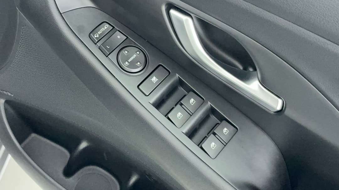 2023 Hyundai i30 Elite, Automatic, 17204 km, Drivers Side Door Panel Controls
