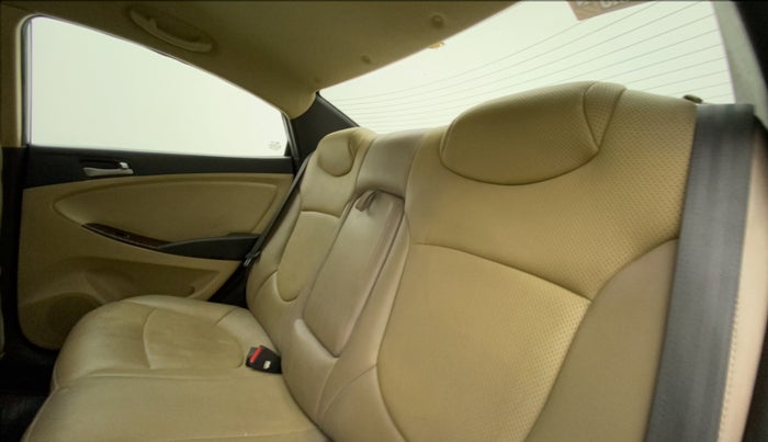 2016 Hyundai Verna FLUIDIC 4S 1.6 VTVT SX, Petrol, Manual, 50,206 km, Right Side Rear Door Cabin