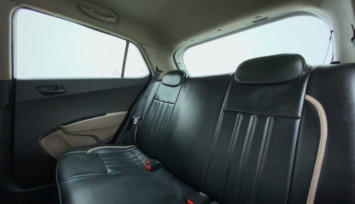 2016 Hyundai Grand i10 MAGNA 1.2 VTVT, Petrol, Manual, 56,309 km, Right Side Rear Door Cabin