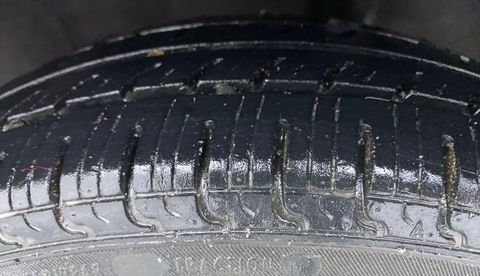 2018 Datsun Redi Go A, Petrol, Manual, 43,413 km, Left Rear Tyre Tread