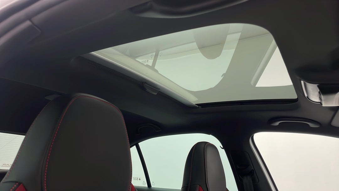 Interior Sunroof/Moonroof
