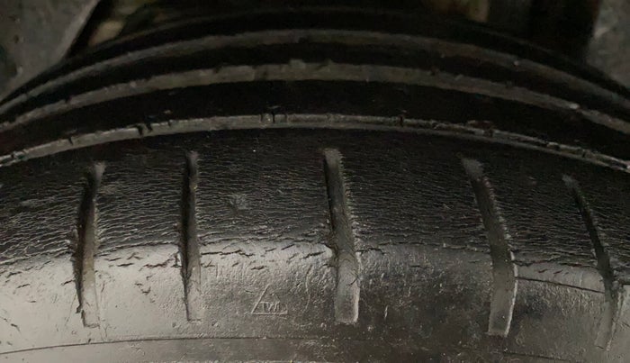 2020 Ford Figo Aspire TITANIUM PLUS 1.5 DIESEL, Diesel, Manual, 36,923 km, Left Rear Tyre Tread