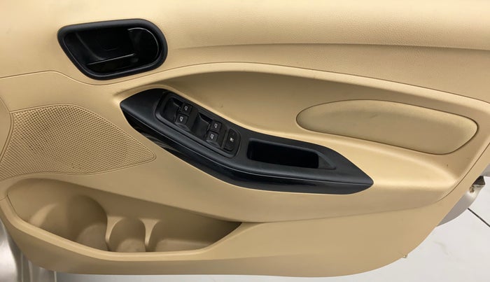 2020 Ford Figo Aspire TITANIUM PLUS 1.5 DIESEL, Diesel, Manual, 36,923 km, Driver Side Door Panels Control