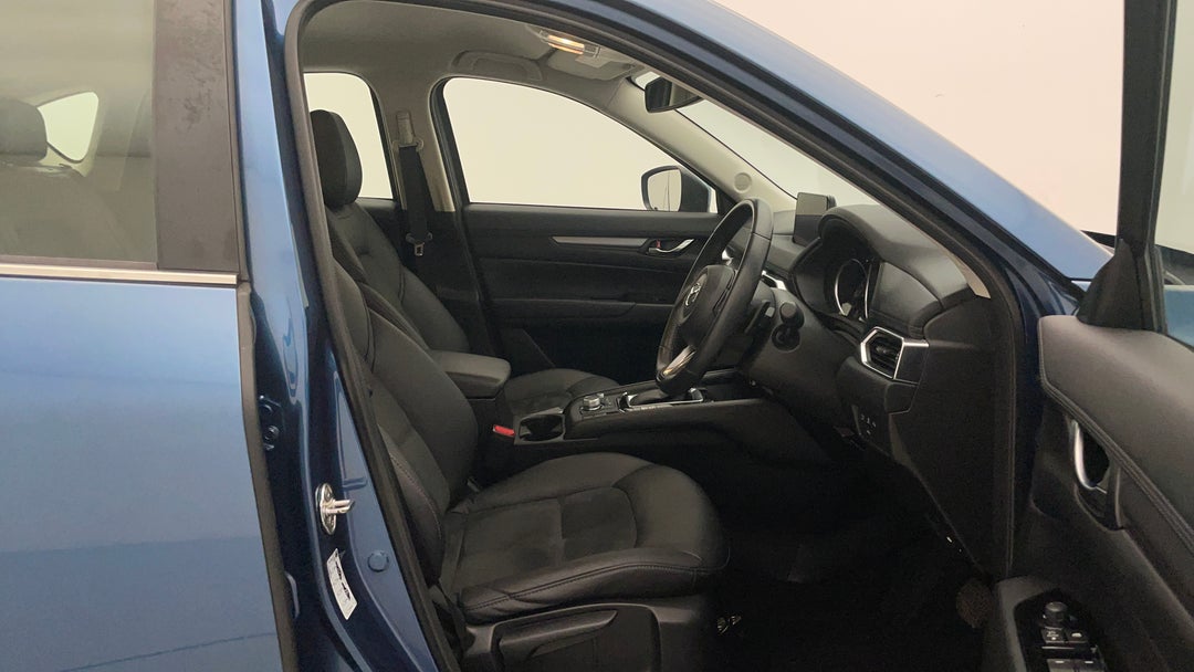 2020 Mazda CX-5 Touring (4x4), Automatic, 47447 km, Right Side Front Door Cabin View