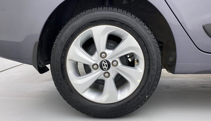 2018 Hyundai Xcent SX 1.2, Petrol, Manual, 10,386 km, Right Rear Wheel