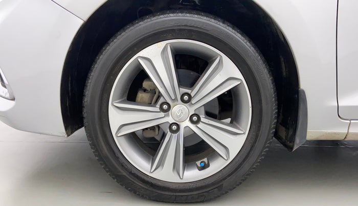 2018 Hyundai Verna 1.6 SX VTVT, Petrol, Manual, 49,459 km, Left Front Wheel