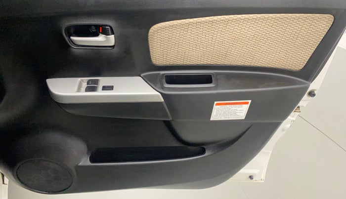 2017 Maruti Wagon R 1.0 LXI CNG, CNG, Manual, 92,578 km, Driver Side Door Panels Control
