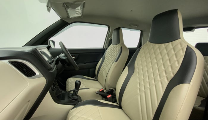 2022 Maruti New Wagon-R ZXI 1.2, Petrol, Manual, 9,202 km, Right Side Front Door Cabin