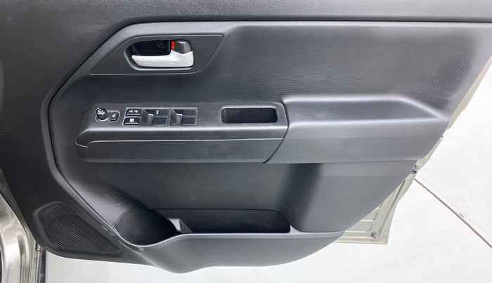 2022 Maruti New Wagon-R ZXI 1.2, Petrol, Manual, 9,202 km, Driver Side Door Panels Control