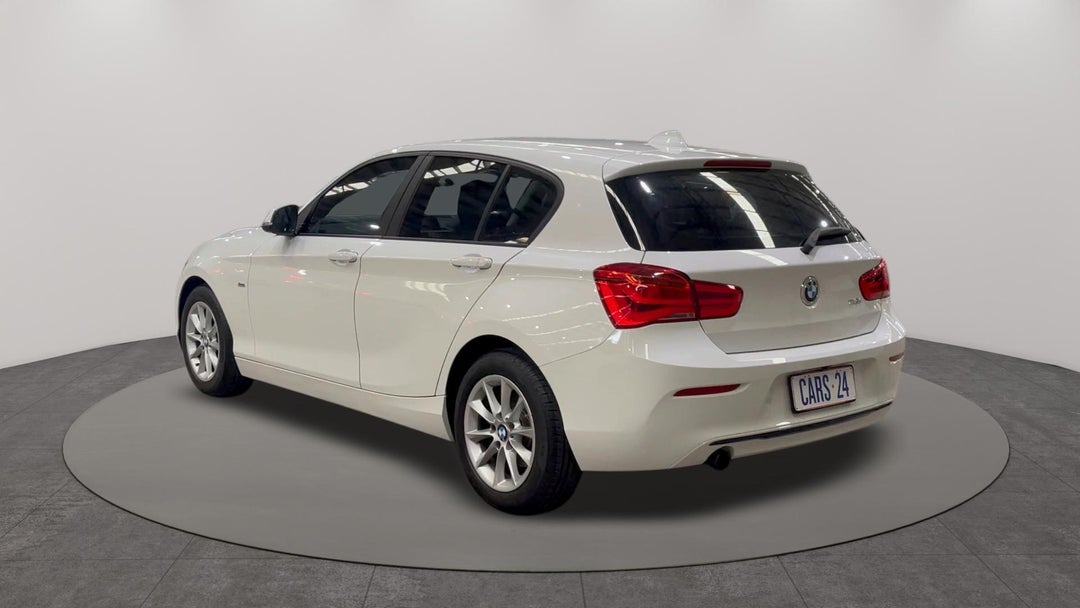 Left Back Diagonal (45- Degree) View