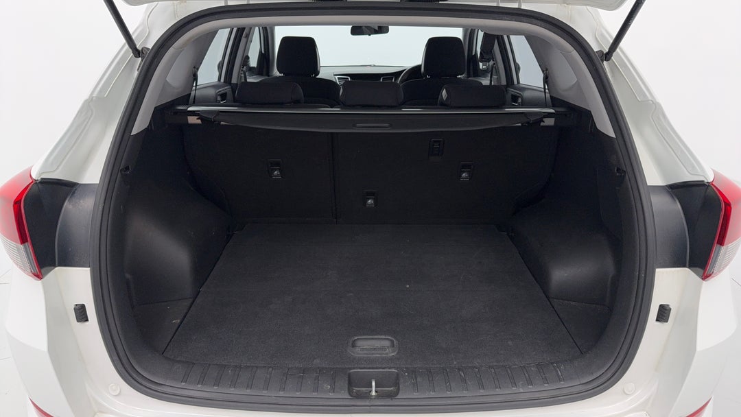 2017 Hyundai Tucson Active (fwd), Automatic, 165836 km, Boot Inside View