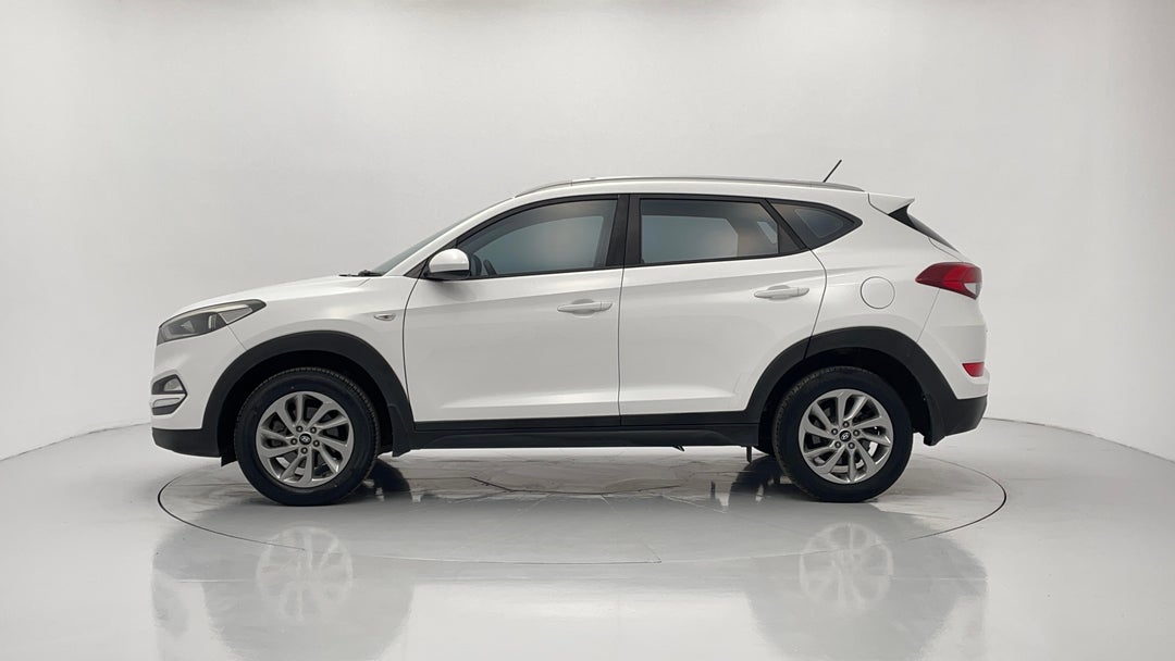 2017 Hyundai Tucson Active (fwd), Automatic, 165836 km, Left Side View