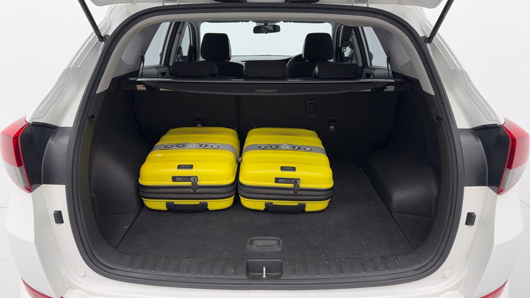 2017 Hyundai Tucson Active (fwd), Automatic, 165836 km, Boot Inside View with Luggage