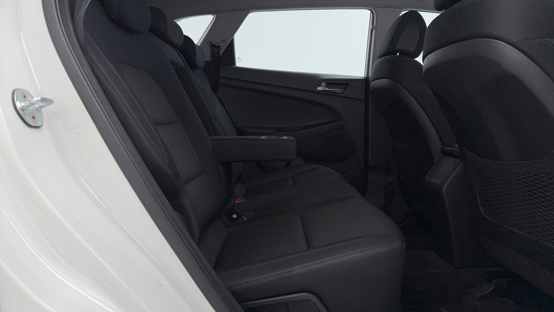 2017 Hyundai Tucson Active (fwd), Automatic, 165836 km, Right Side Rear Door Cabin View