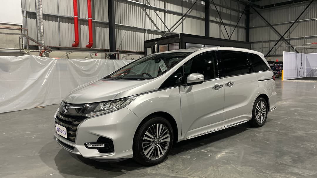 2018 Honda Odyssey Vti-l, Automatic, 97384 km, Left Front Diagonal (45- Degree) View
