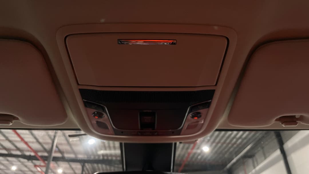 2018 Honda Odyssey Vti-l, Automatic, 97384 km, On-Roof Controls/Sunglass holder