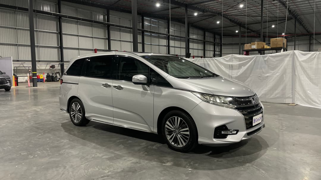2018 Honda Odyssey Vti-l, Automatic, 97384 km, Right Front Diagonal (45- Degree) View