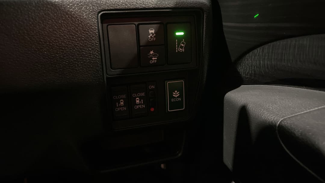 2018 Honda Odyssey Vti-l, Automatic, 97384 km, Utility Switches/Buttons