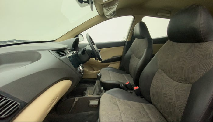 2013 Hyundai Eon ERA +, Petrol, Manual, 30,267 km, Right Side Front Door Cabin