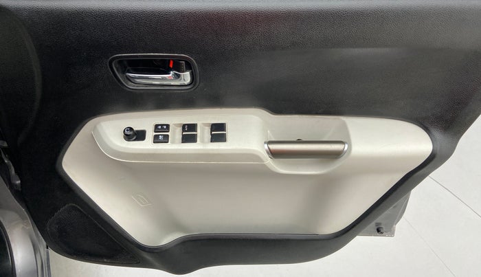2018 Maruti IGNIS DELTA 1.2 K12, Petrol, Manual, 39,693 km, Driver Side Door Panels Control