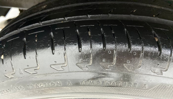 2018 Maruti IGNIS DELTA 1.2 K12, Petrol, Manual, 39,693 km, Right Rear Tyre Tread