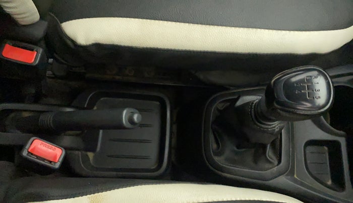 2018 Datsun Redi Go A, Petrol, Manual, 58,597 km, Gear Lever