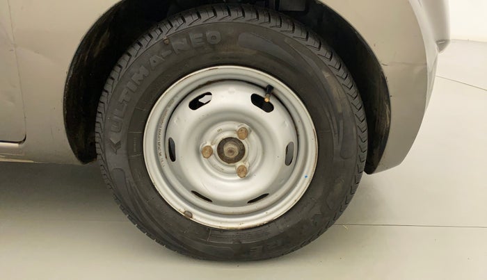 2018 Datsun Redi Go A, Petrol, Manual, 58,597 km, Right Front Wheel