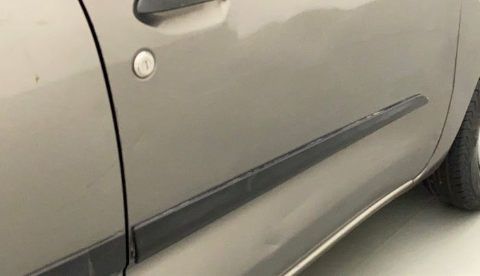 2018 Datsun Redi Go A, Petrol, Manual, 58,597 km, Driver-side door - Minor scratches