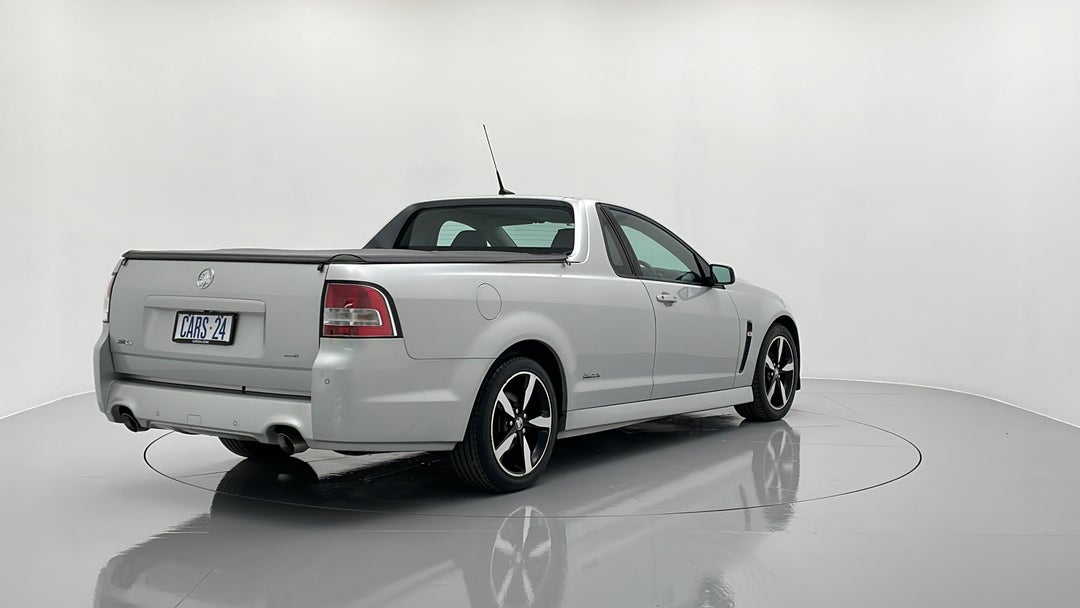 Right Back Diagonal (45- Degree) View