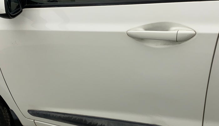 2017 Hyundai Grand i10 SPORTZ 1.2 KAPPA VTVT, Petrol, Manual, 29,024 km, Front passenger door - Slightly dented
