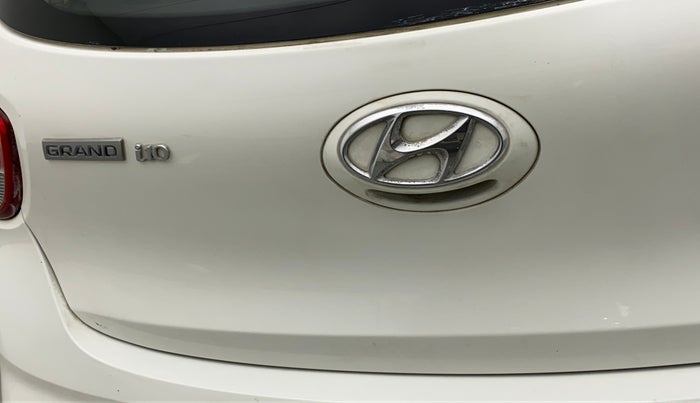 2017 Hyundai Grand i10 SPORTZ 1.2 KAPPA VTVT, Petrol, Manual, 29,024 km, Dicky (Boot door) - Slightly dented