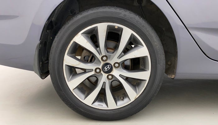 2014 Hyundai Verna FLUIDIC 1.6 VTVT SX, Petrol, Manual, 84,015 km, Right Rear Wheel
