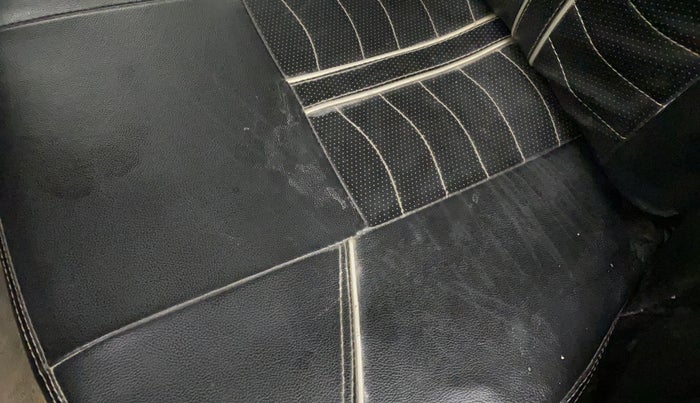 2018 Maruti Baleno DELTA PETROL 1.2, CNG, Manual, 97,583 km, Second-row left seat - Cover slightly stained