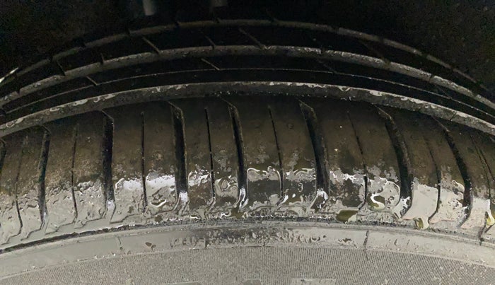 2018 Maruti Baleno DELTA PETROL 1.2, CNG, Manual, 97,583 km, Right Rear Tyre Tread