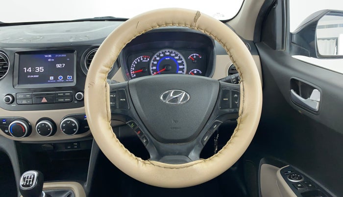 2017 Hyundai Grand i10 Sportz(O) 1.2 MT, Petrol, Manual, 38,751 km, Steering Wheel Close Up
