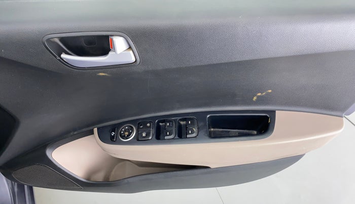 2017 Hyundai Grand i10 Sportz(O) 1.2 MT, Petrol, Manual, 38,751 km, Driver Side Door Panels Control