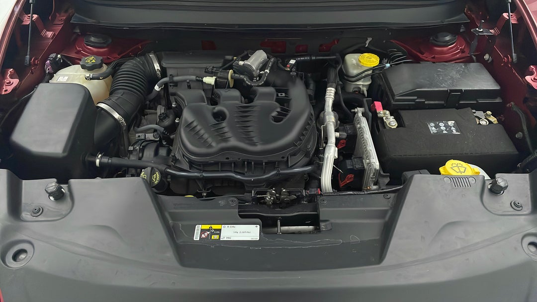 2014 Jeep Cherokee Limited (4x4), Automatic, 83896 km, Open Bonnet (Engine)