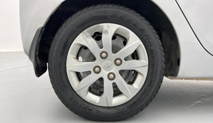 2015 Hyundai Eon MAGNA PLUS, Petrol, Manual, 39,298 km, Right Rear Wheel